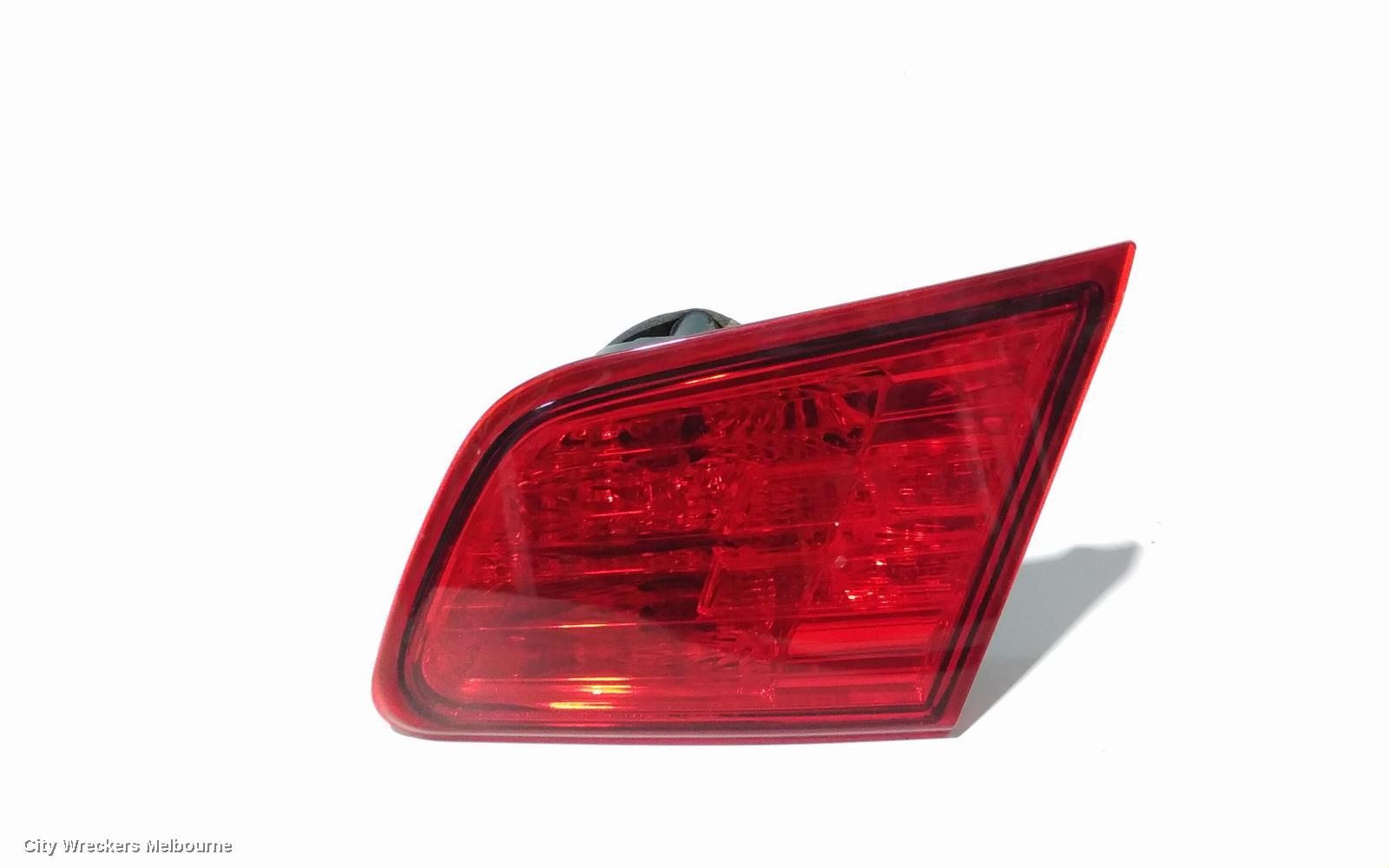 SUBARU LIBERTY REAR GARNISH, BOOTLID LAMP (RH SIDE), 5TH GEN, 07/2009 - 11/2014 - Image 3