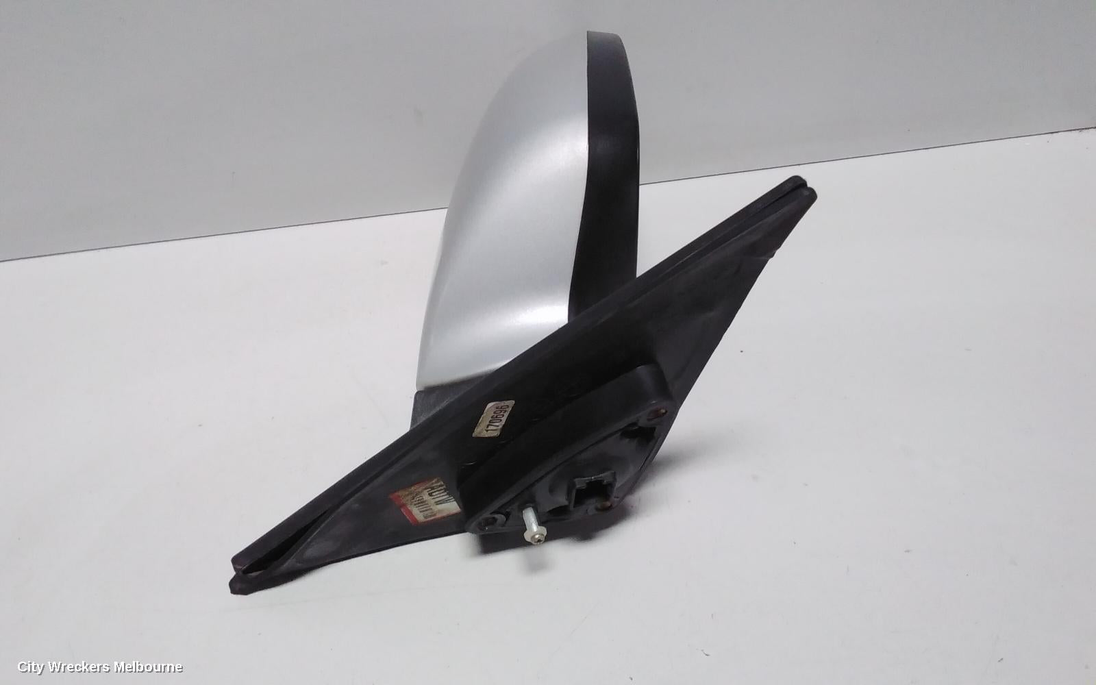 HYUNDAI ELANTRA RIGHT DOOR MIRROR, XD, POWER, COLOUR CODED, 10/2003 - 07/2006 - Image 3