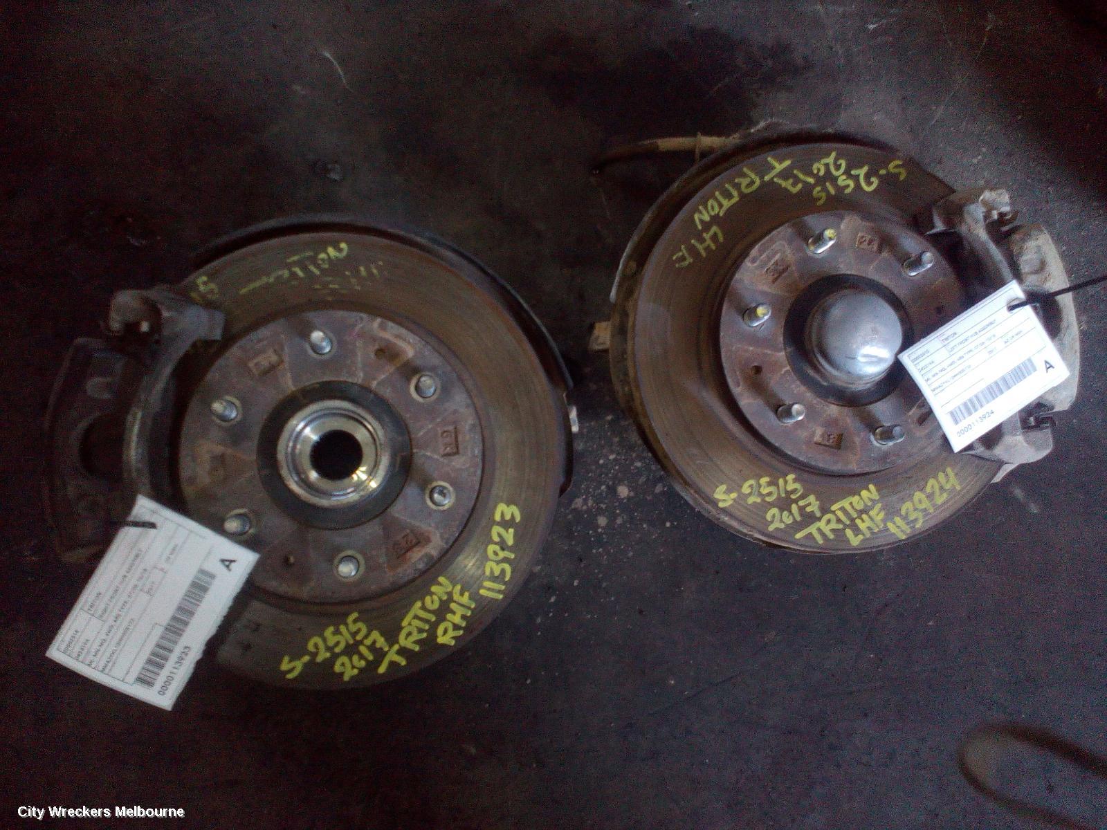 MITSUBISHI TRITON RIGHT FRONT HUB ASSEMBLY, ML-MN-MQ, 4WD, ABS TYPE, 07/2006 - 10/2018 - Image 3