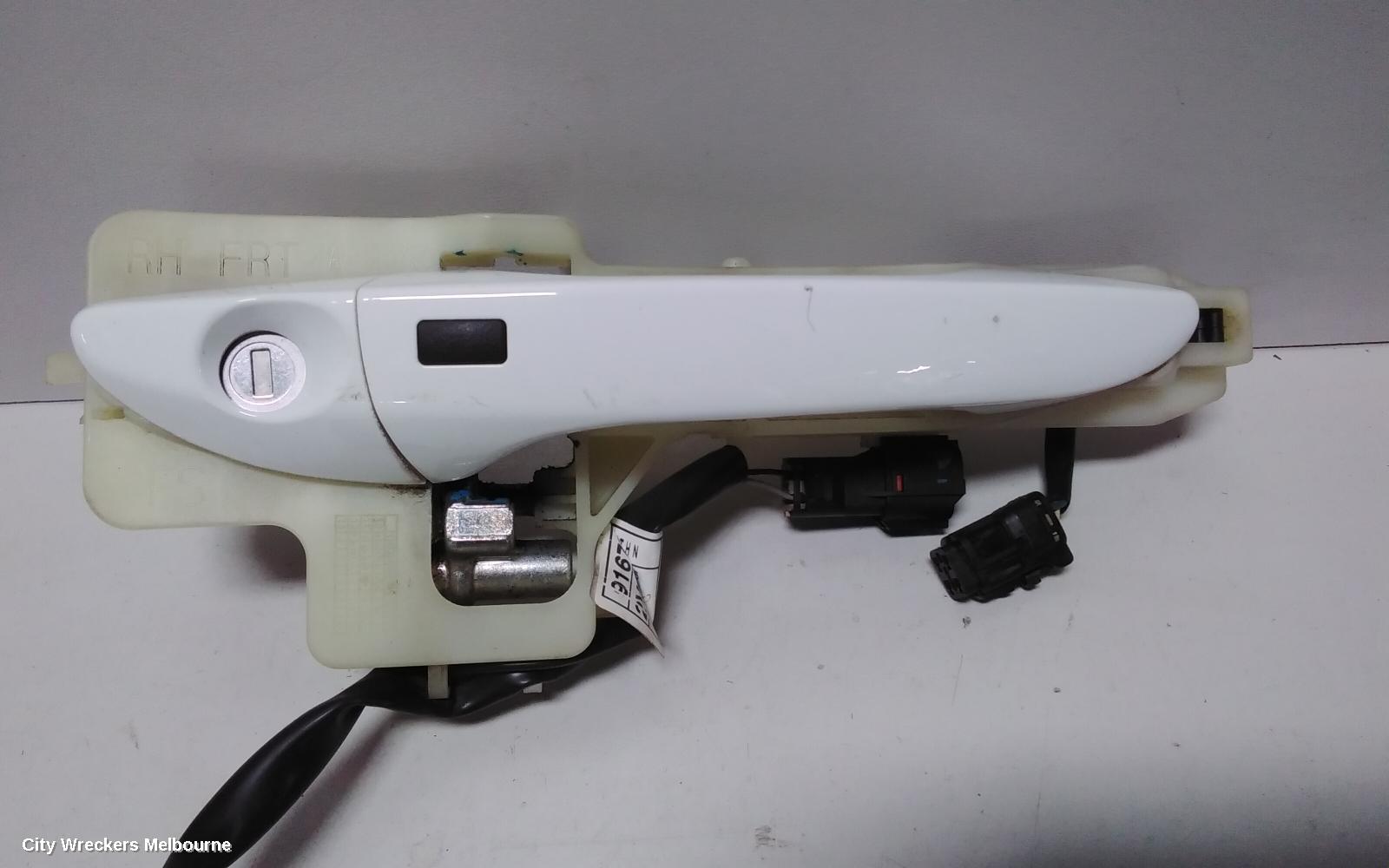 HYUNDAI VELOSTER DOOR HANDLE, OUTER, RH FRONT, SENSOR TYPE, FS, 02/2012 - 02/2018 - Image 2