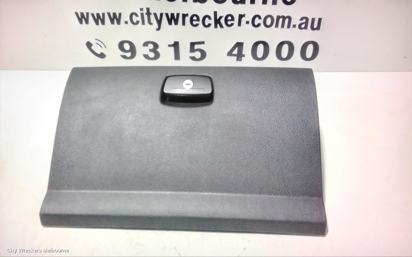 VOLKSWAGEN AMAROK GLOVE BOX, LOWER, 2H, 12/2010 ONWARDS - Image 2