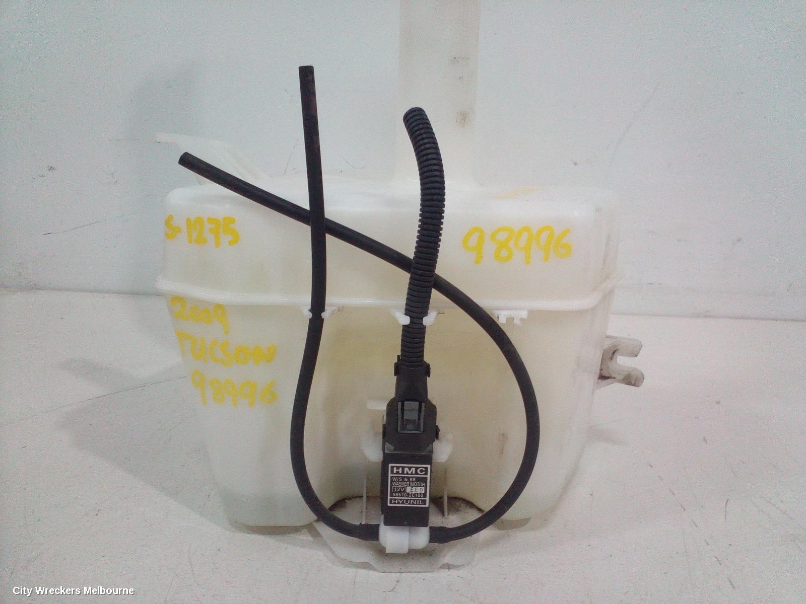 HYUNDAI TUCSON WASHER BOTTLE, JM, 08/2004 - 01/2010 - Image 2