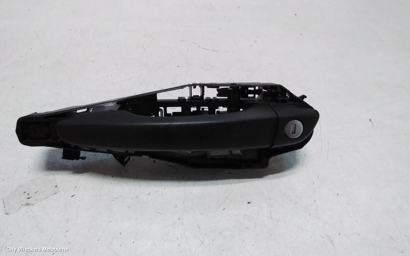 PEUGEOT EXPERT DOOR HANDLE, K0, LH FRONT, OUTER, BLACK, NON KEYLESS ENTRY TYPE, 04/2018 ONWARDS - Image 2