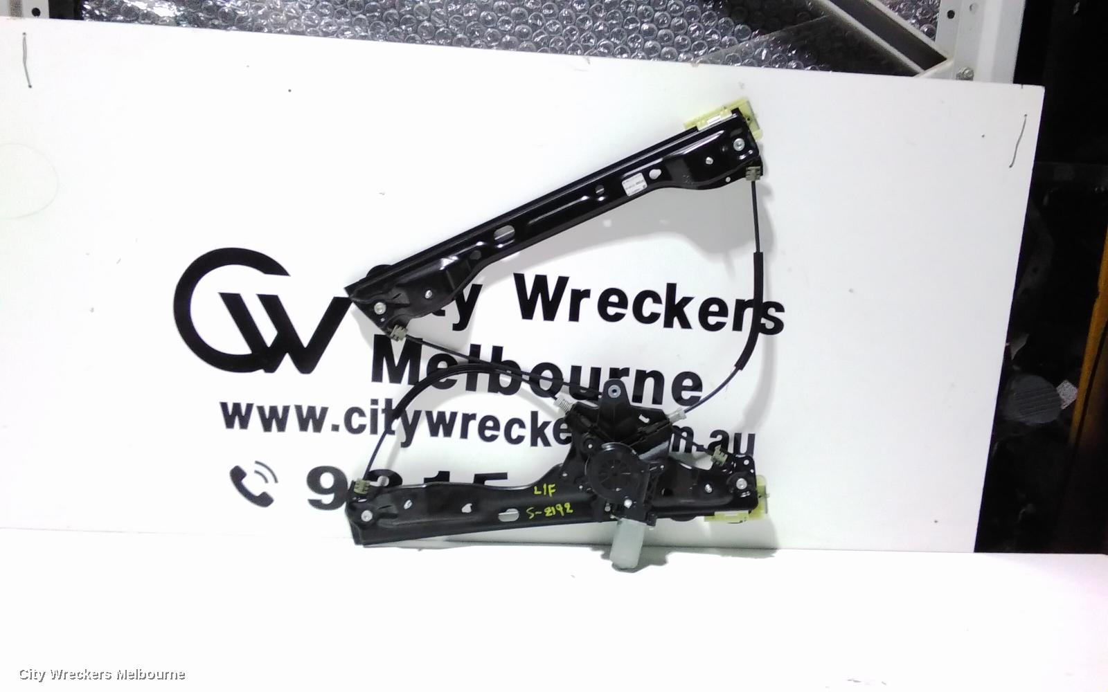 HOLDEN ASTRA LEFT FRONT WINDOW REG/MOTOR, BK-BL, 5DR HATCH/SEDAN, 09/2016 - 12/2020 - Image 2
