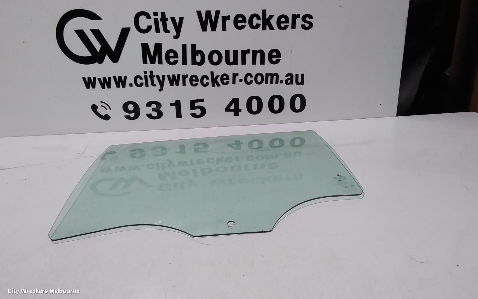 SKODA FABIA LEFT REAR DOOR WINDOW, NJ, PRIVACY TINT TYPE, HATCH, 01/2015 - 08/2021 - Image 1