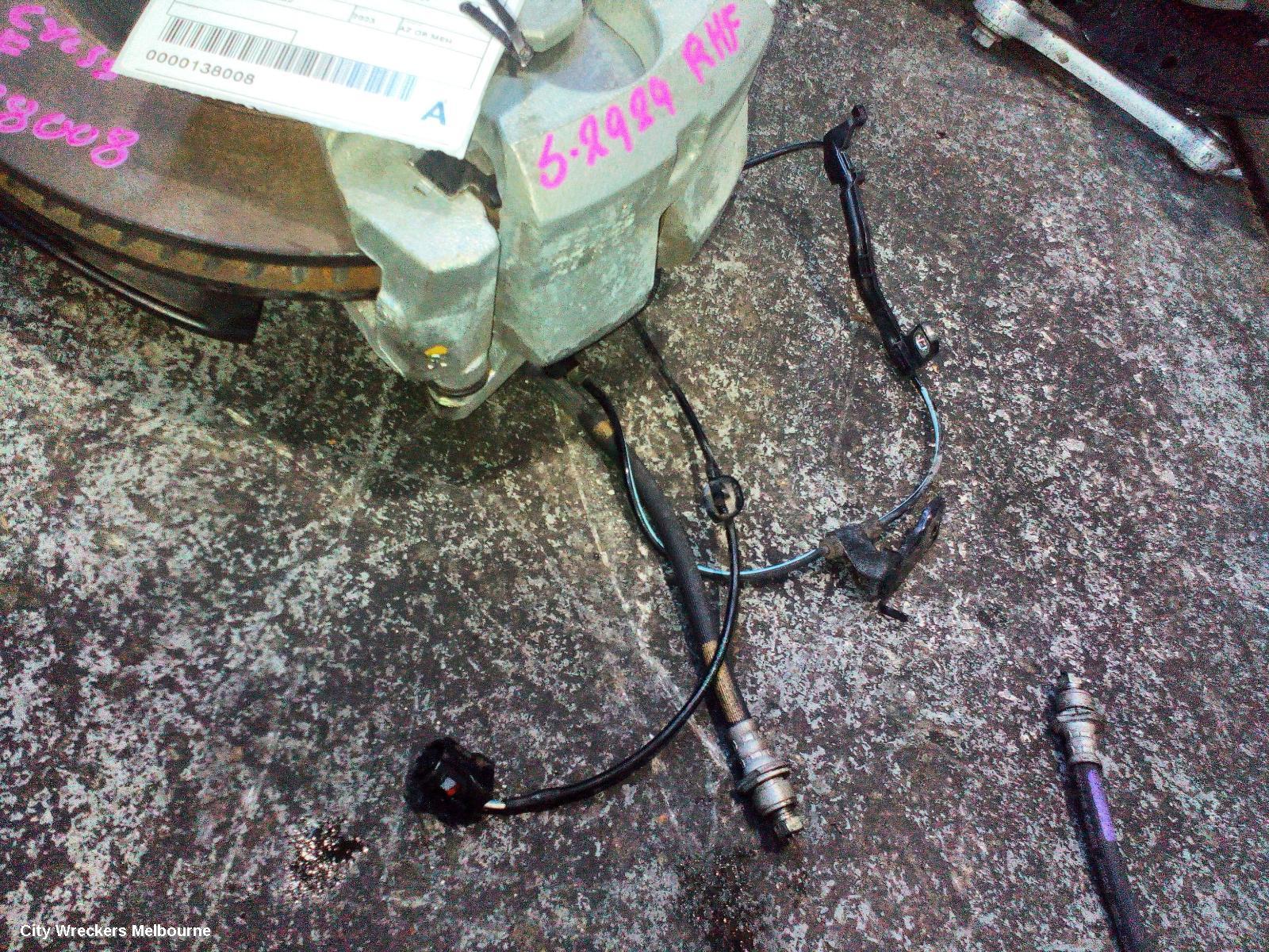 TOYOTA COROLLA CROSS RIGHT FRONT HUB ASSEMBLY, XG10, 2WD, 01/2022 ONWARDS - Image 2