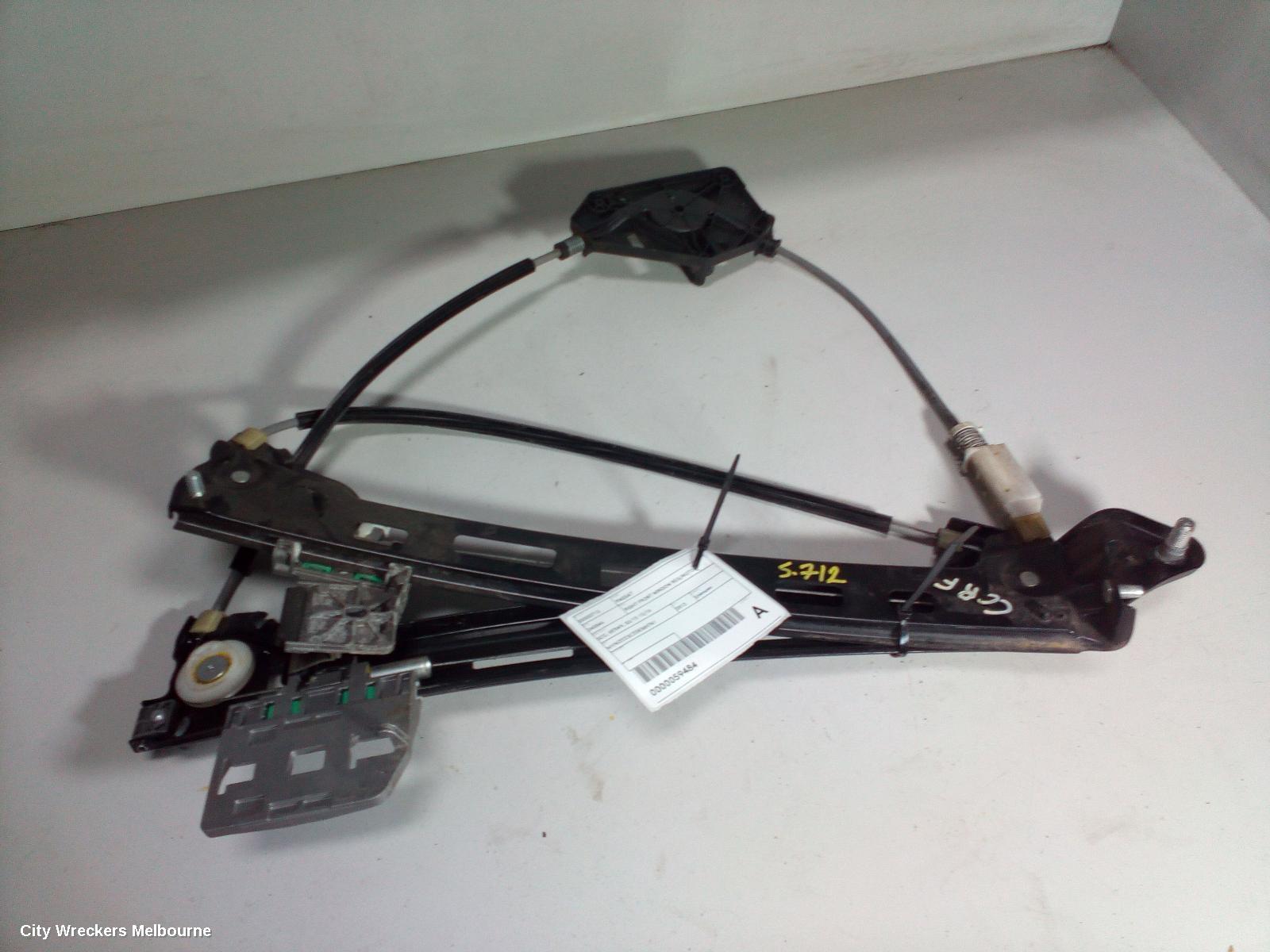 VOLKSWAGEN PASSAT RIGHT FRONT WINDOW REG/MOTOR, 3CC, SEDAN, 03/2012 - 12/2016 - Image 1