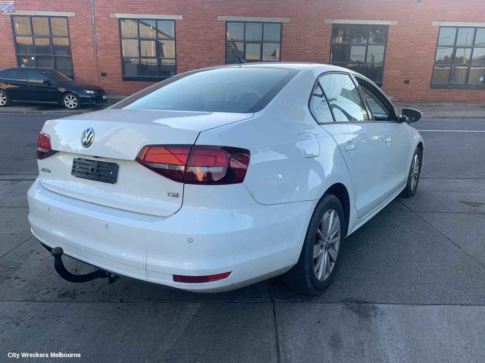 VOLKSWAGEN JETTA RIGHT FRONT LOWER CONTROL ARM, 1B, 02/2011 - 12/2017 - Image 1