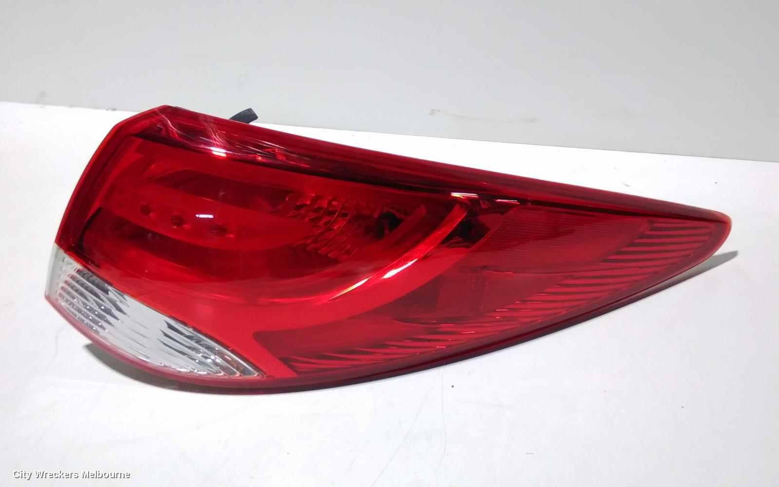 HYUNDAI IX35 RIGHT TAILLIGHT, LM SERIES (VIN KMHJ), IN BODY, 11/2009 - 01/2016 - Image 2