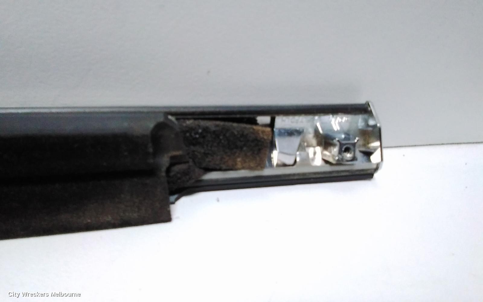 CHRYSLER 300C DOOR MOULD, CHOROM MOULD REFER TO PHOTO: 67882, LX2, 12/2011 - 12/2021 - Image 3