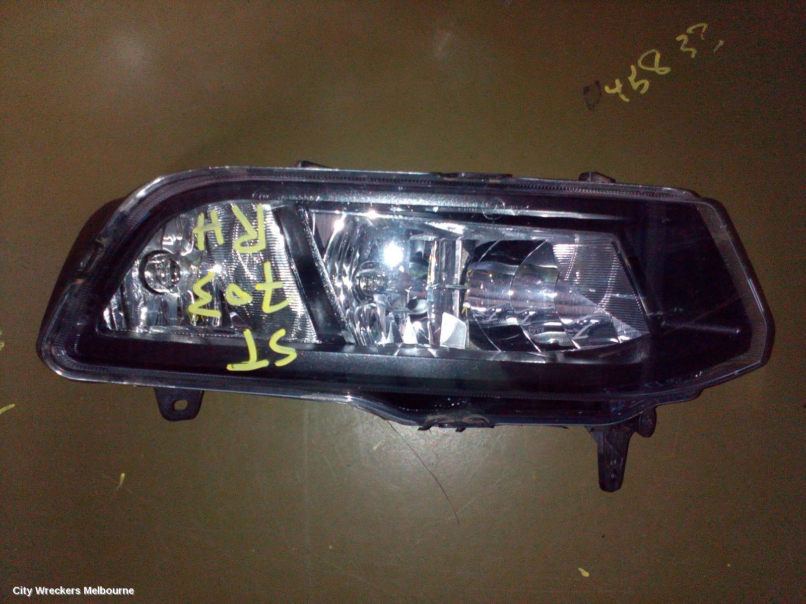 VOLKSWAGEN POLO RIGHT INDICATOR/FOG/SIDE, BUMPER FOGLAMP, 6R, 05/2014 - 09/2017 - Image 1