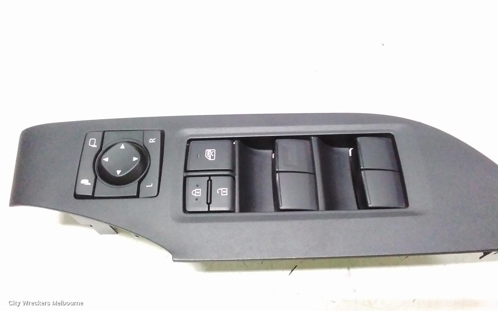 TOYOTA RAV4 PWR DR WIND SWITCH, RH FRONT, BLOCK MASTER SWITCH, AUTO FOLD TYPE, XA50, 11/2018 ONWARDS - Image 3