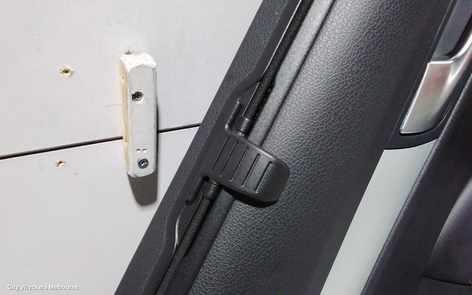 AUDI Q5 DOOR TRIM, LH REAR, LEATHER, GREY, 8R, 03/2009 - 01/2017 - Image 3