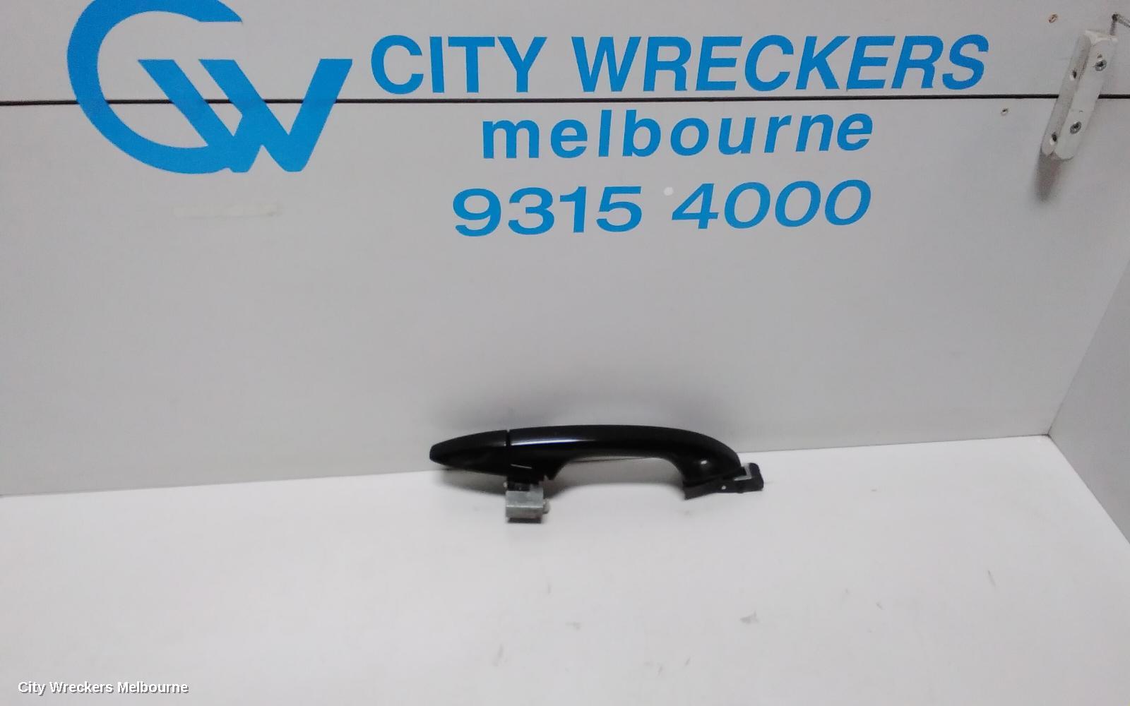 HONDA CRV DOOR HANDLE, OUTER, LH REAR, COLOUR CODED, RE, 03/2007 - 10/2012 - Image 1