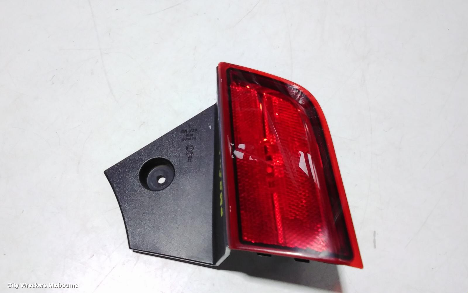 MITSUBISHI PAJERO RIGHT TAILLIGHT, PAJERO SPORT, QE, BUMPER REFLECTOR, 10/2015 - 10/2019 - Image 3