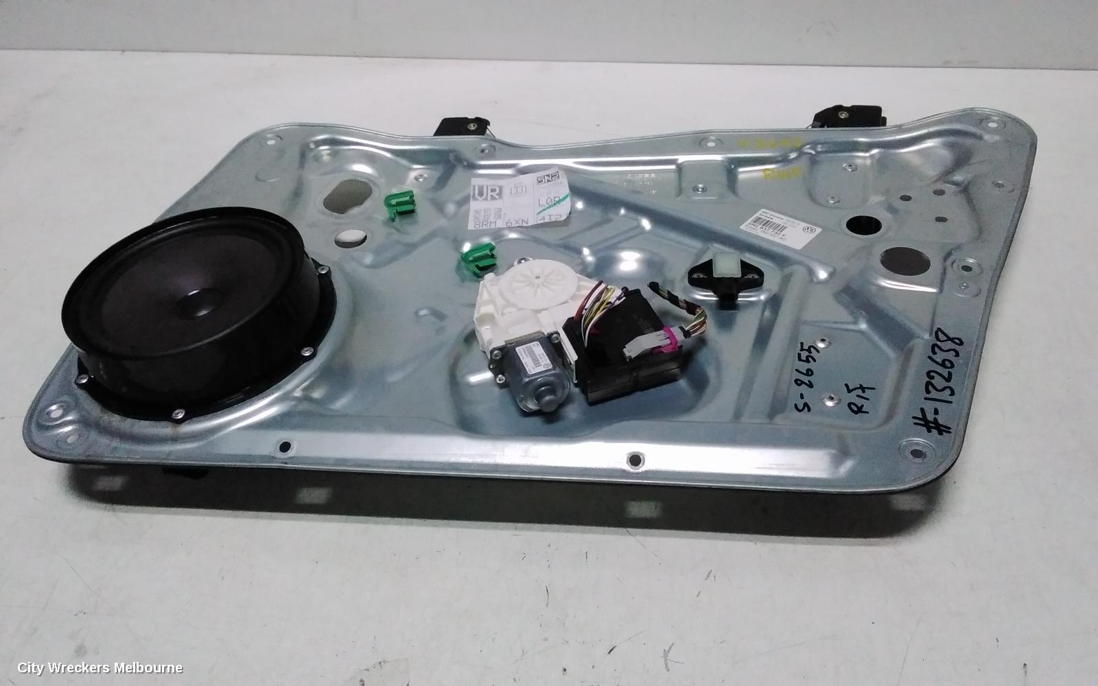 VOLKSWAGEN TIGUAN RIGHT FRONT WINDOW REG/MOTOR, 5N, POWER, 05/2008 - 08/2016 - Image 1