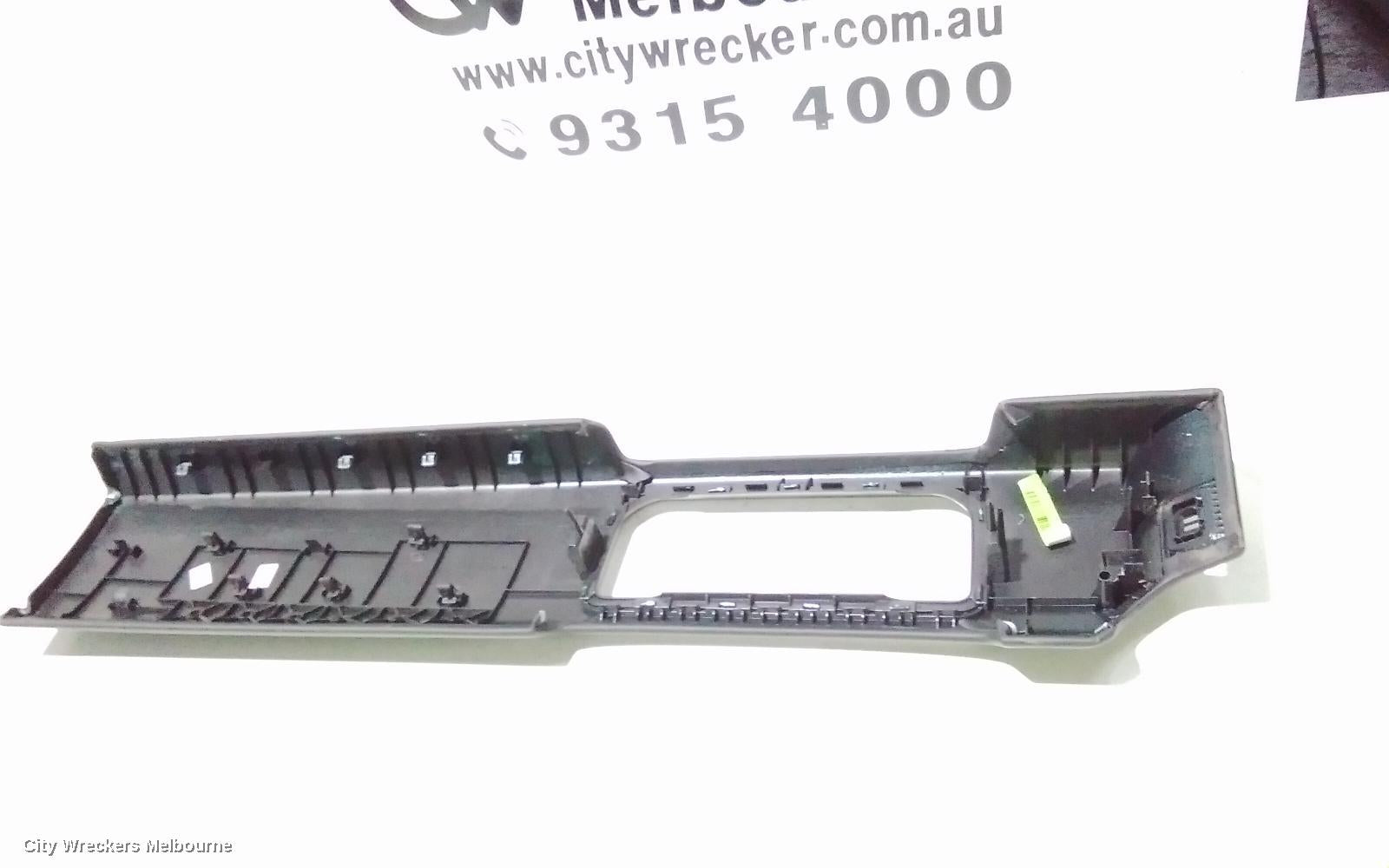 LAND ROVER RANGEROVER SPORT TRIM PANEL, L494, 12/2013 - 04/2022 - Image 3