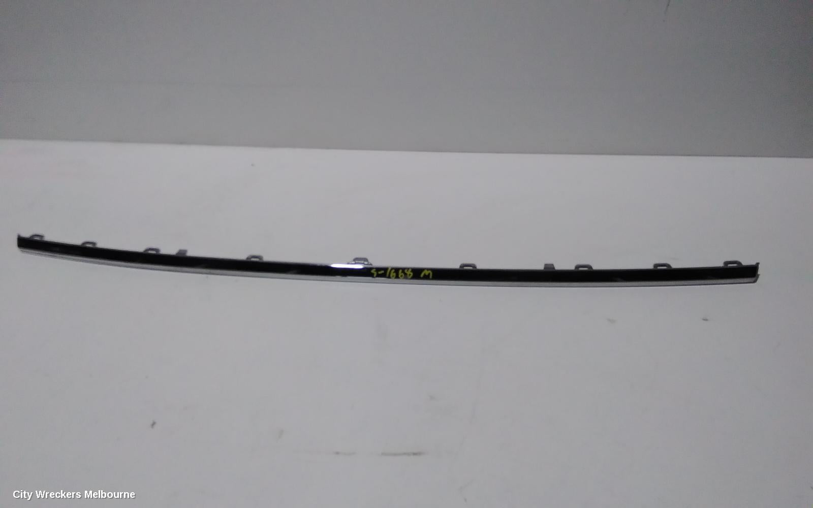 VOLKSWAGEN GOLF, GEN 7, 11/2012 - 08/2020, CENTER AND LEFT BUMPER CHROME ONLY: 87656 - Image 2