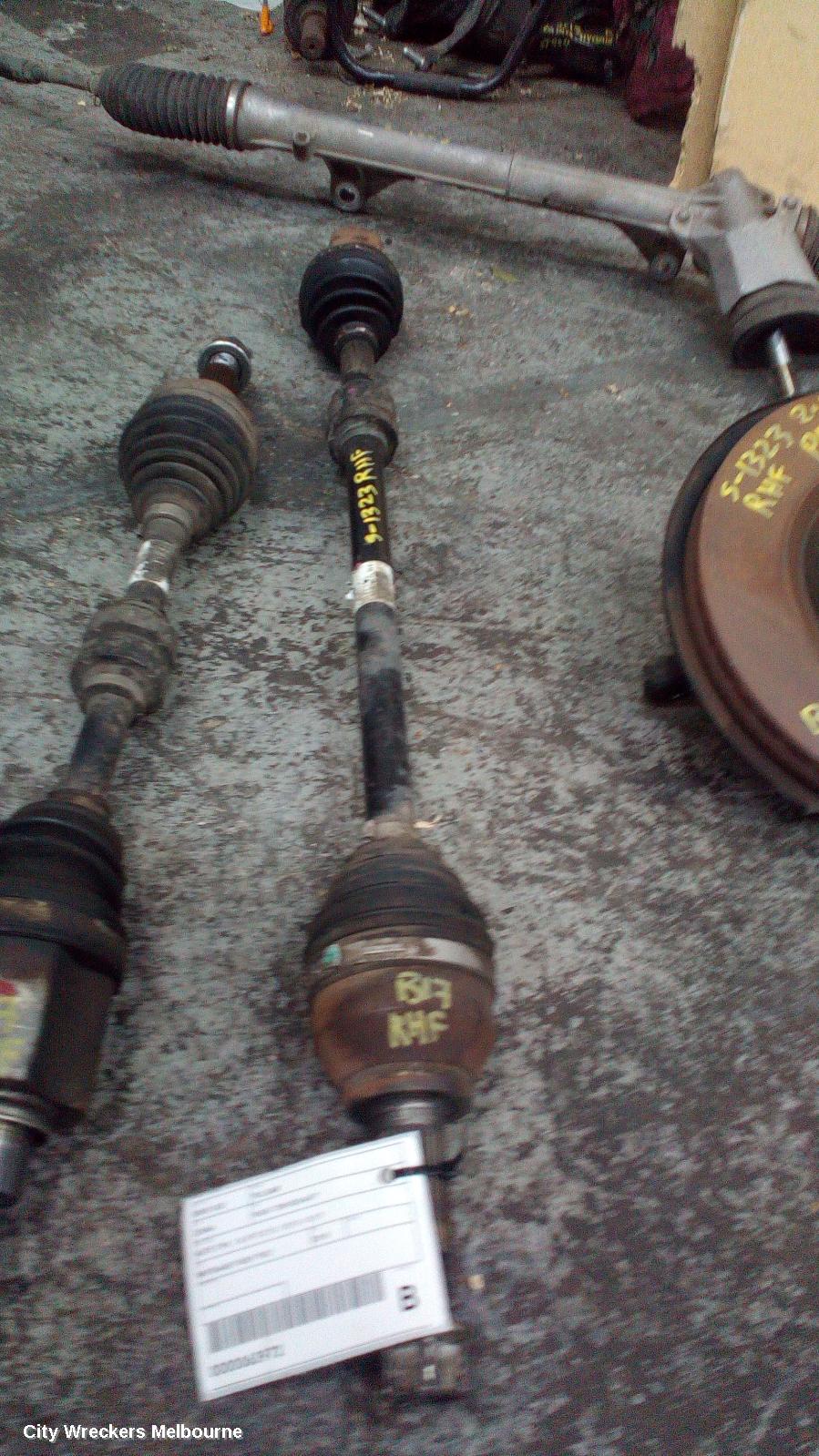 NISSAN PULSAR RIGHT DRIVESHAFT, AUTO T/M, 1.8, B17/C12, 12/2012 - 12/2017 - Image 1