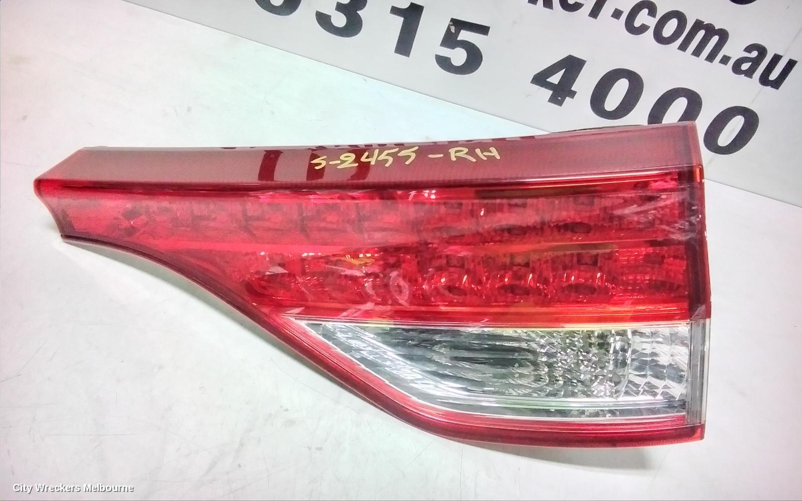 TOYOTA ESTIMA REAR GARNISH, TAILGATE LAMP (RH SIDE), XR50, RED/CLEAR, LENS# 28209, 09-19 (IMPORT) - Image 3