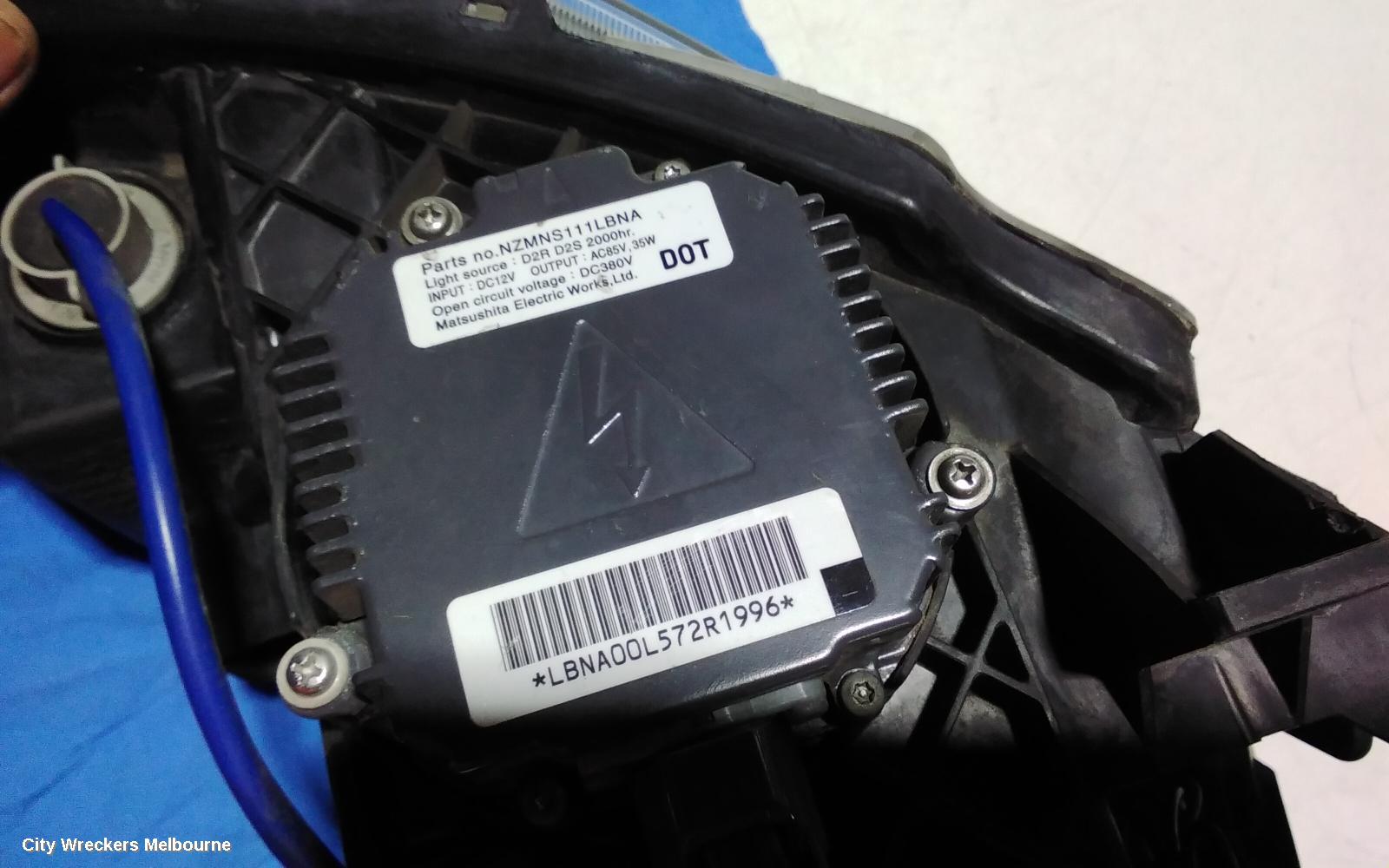 NISSAN MURANO LEFT HEADLAMP, Z50, 05/2002 - 12/2008 - Image 3