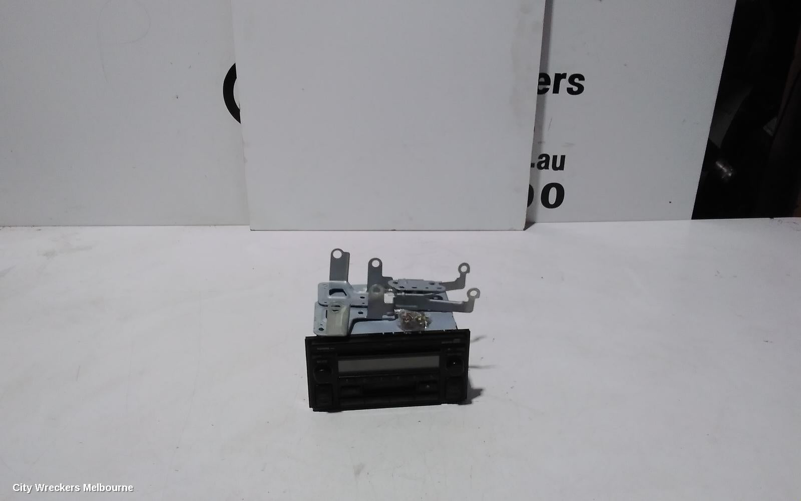 TOYOTA KLUGER RADIO/CD/DVD/SAT/TV, RADIO/TAPE/CD, MCU28R, CV,01/2001 - 04/2007 - Image 2