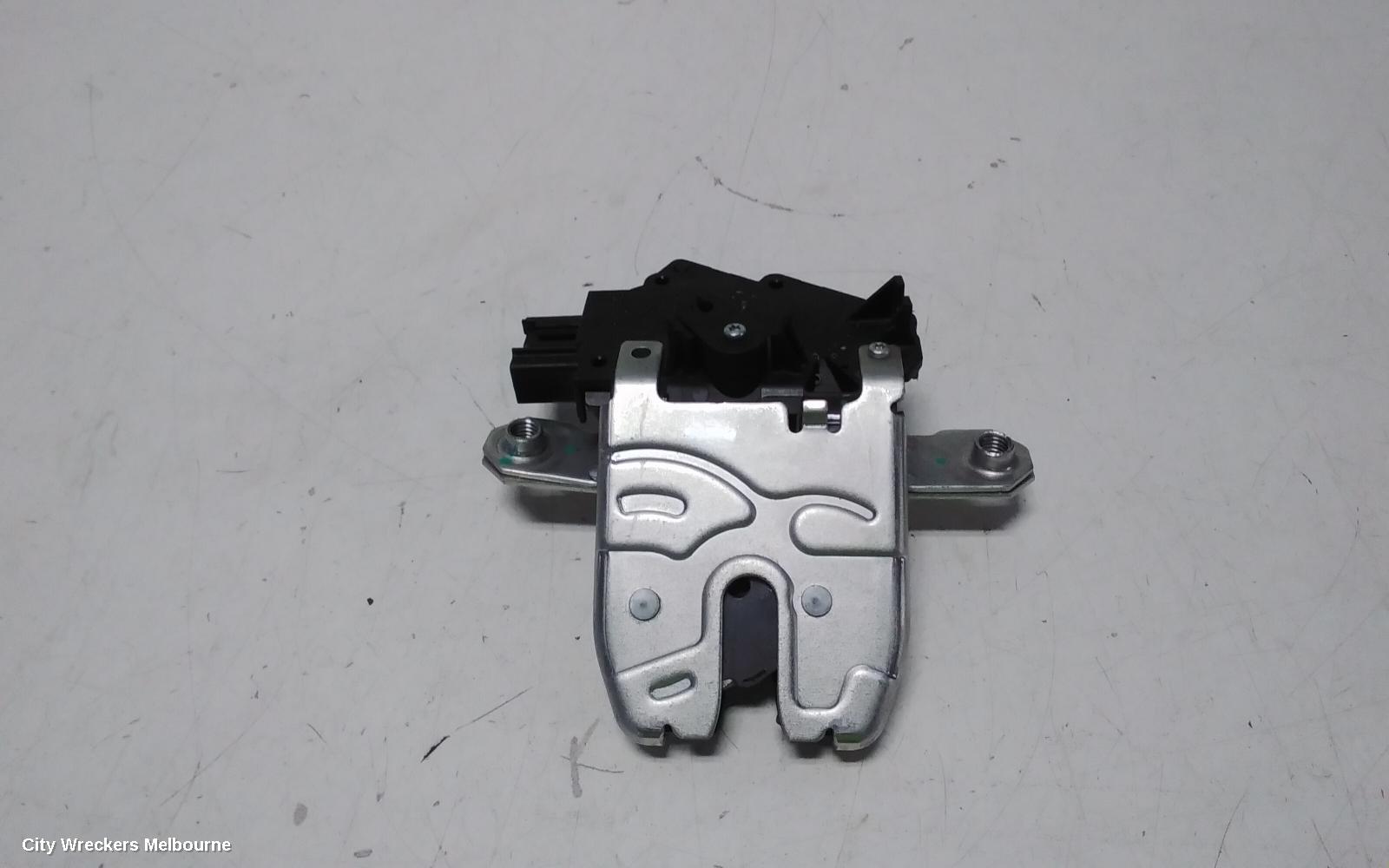 MG HS DOOR/BOOT/GATE LOCK, TAILGATE LOCK, SAS23, 09/2019 ONWARDS - Image 1