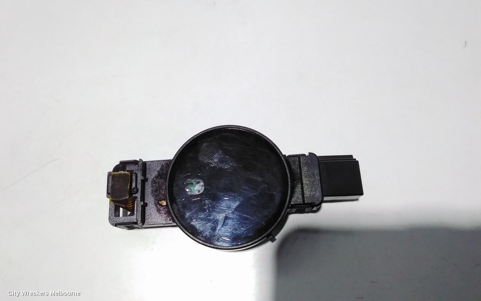 AUDI A3, 8V, 03/2013 - 10/2020, 81A-955-547-A RAIN SENSOR : 87395 - Image 2