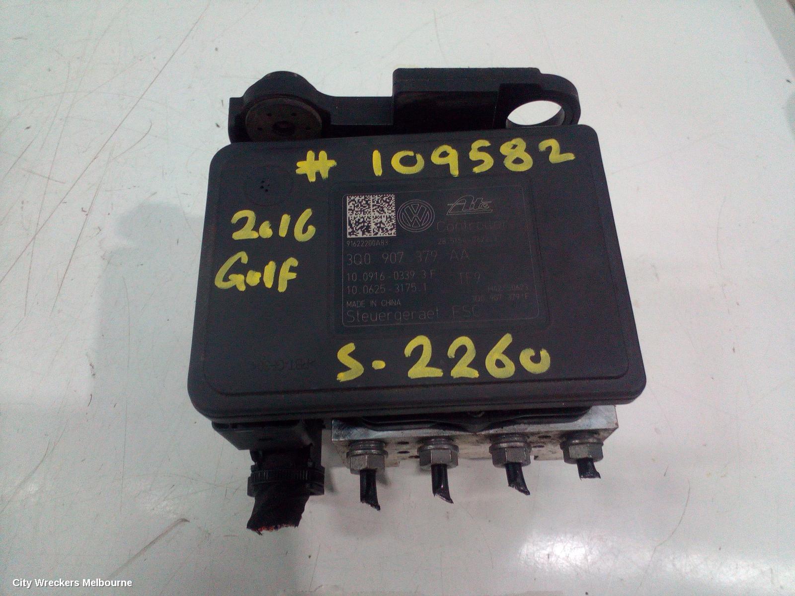 VOLKSWAGEN GOLF ABS PUMP/MODULATOR, GEN 7, ON MOTOR P/N 3Q0614517AA, 12/2012 - 08/2020 - Image 1