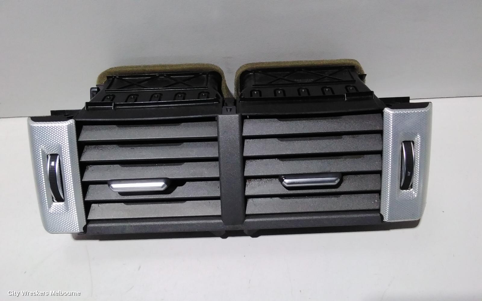 LAND ROVER RANGEROVER EVOQUE, L538, 11/2011 - 01/2019, CENTER AIRVENT: 84064 - Image 2