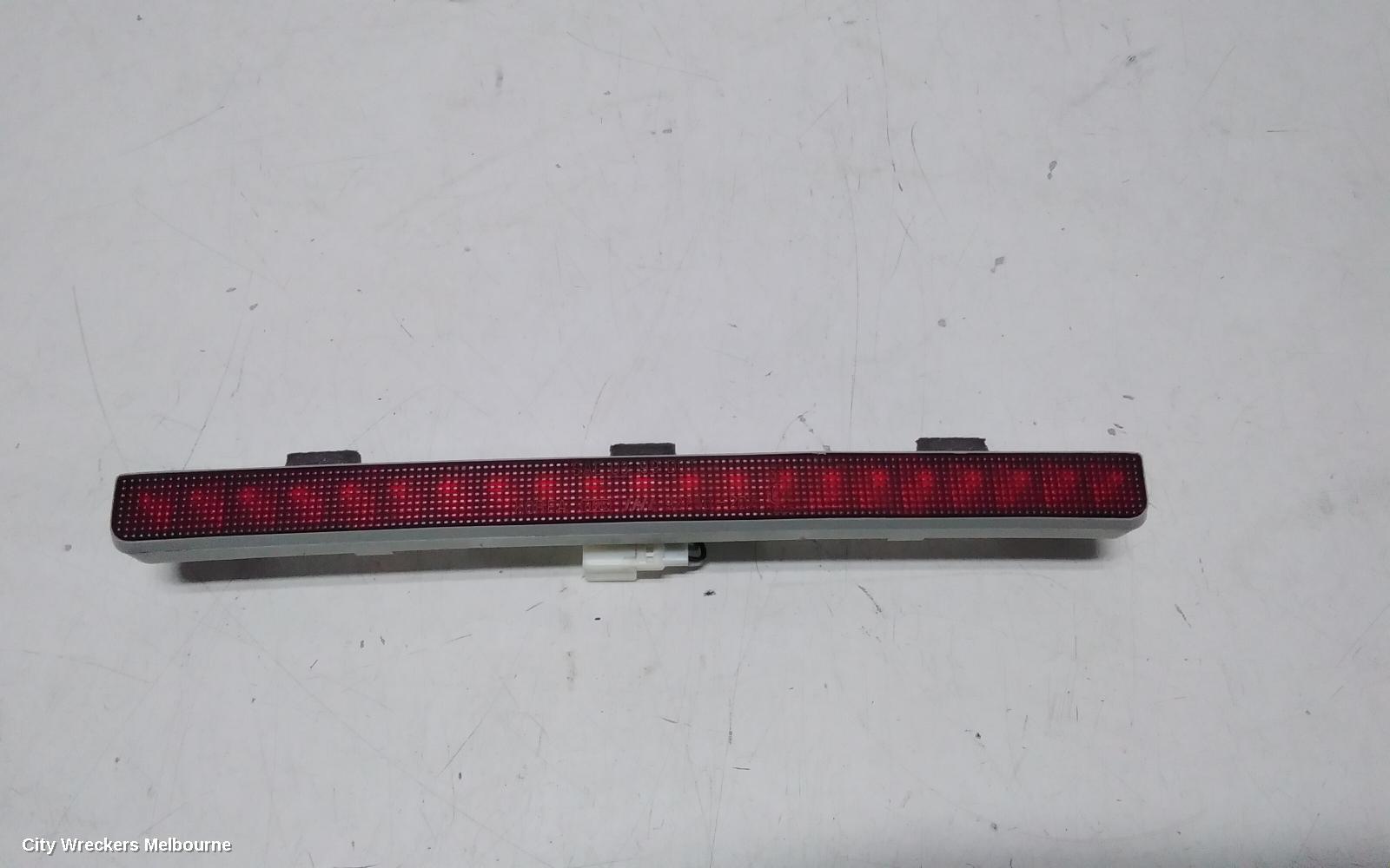 HYUNDAI ELANTRA HIGH LEVEL STOPLIGHT, 10/2003 - 07/2006 - Image 1