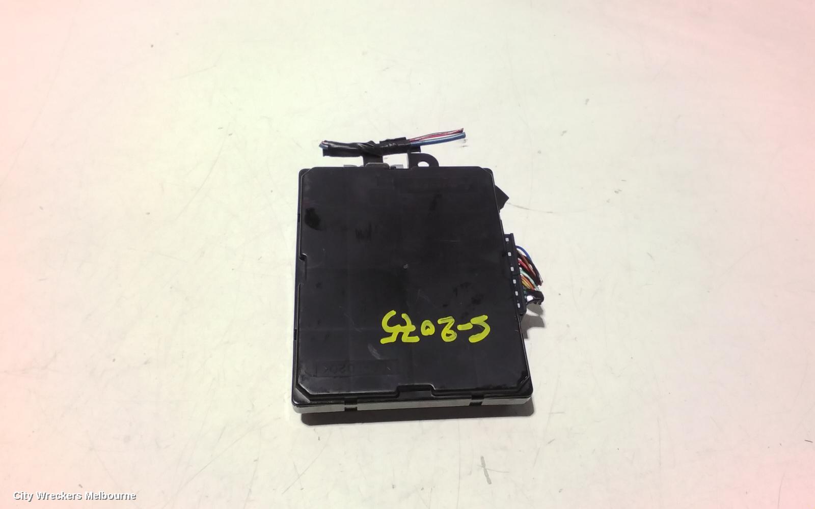 MITSUBISHI OUTLANDER, ZG, 11/2006 - 09/2009, HEATER BOX CONTROL UNIT PART # 7820A209 : 102535 - Image 3