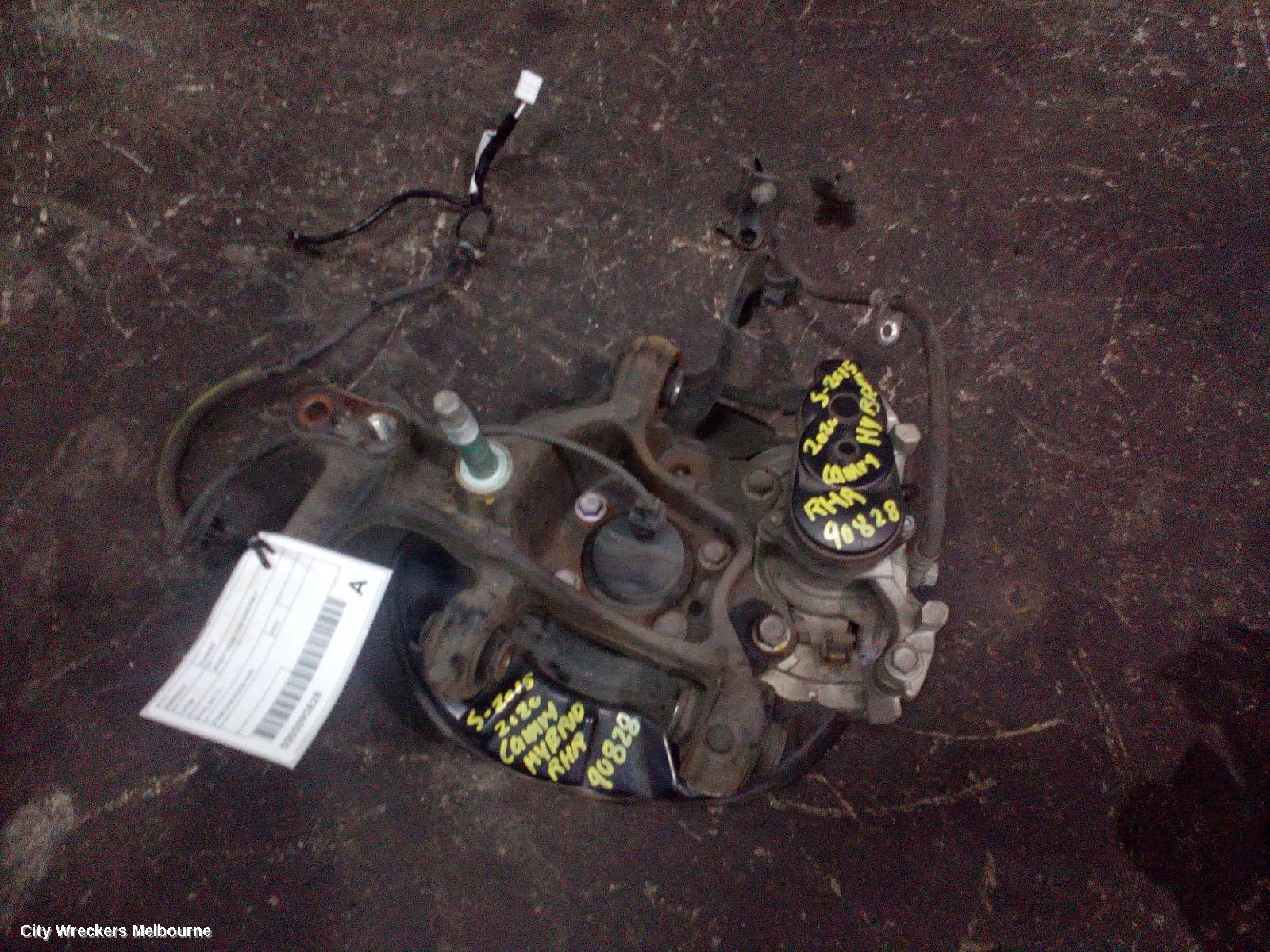 TOYOTA CAMRY RIGHT REAR HUB ASSEMBLY, XV70, HYBRID TYPE, 09/2017 ONWARDS - Image 1
