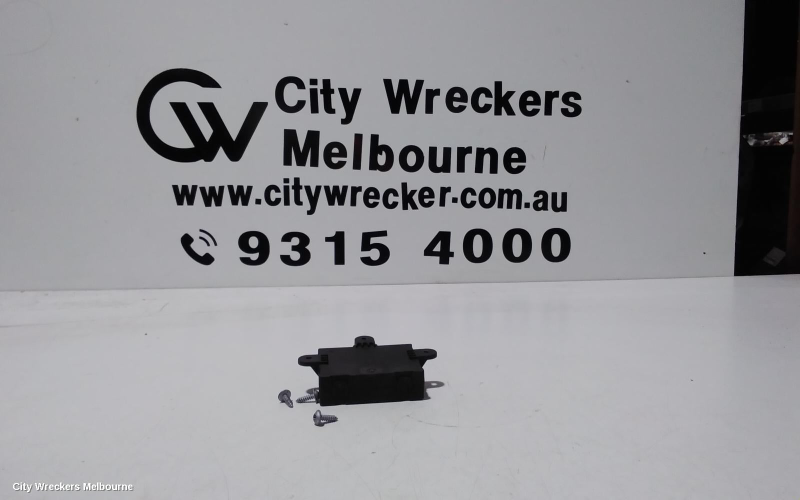 LAND ROVER RANGEROVER EVOQUE, L538, 11/2011 - 01/2019, EJ3214D620AA   REAR LEFT DOOR CONTROL MODULE : 101370 - Image 2