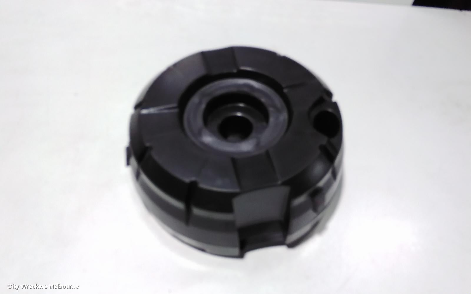 AUDI Q7 RADIO/CD/DVD/SAT/TV, AMPLIFIER, 4L, P/N 4L0910223E/4L0910223K, 09/2006 - 08/2015 - Image 3