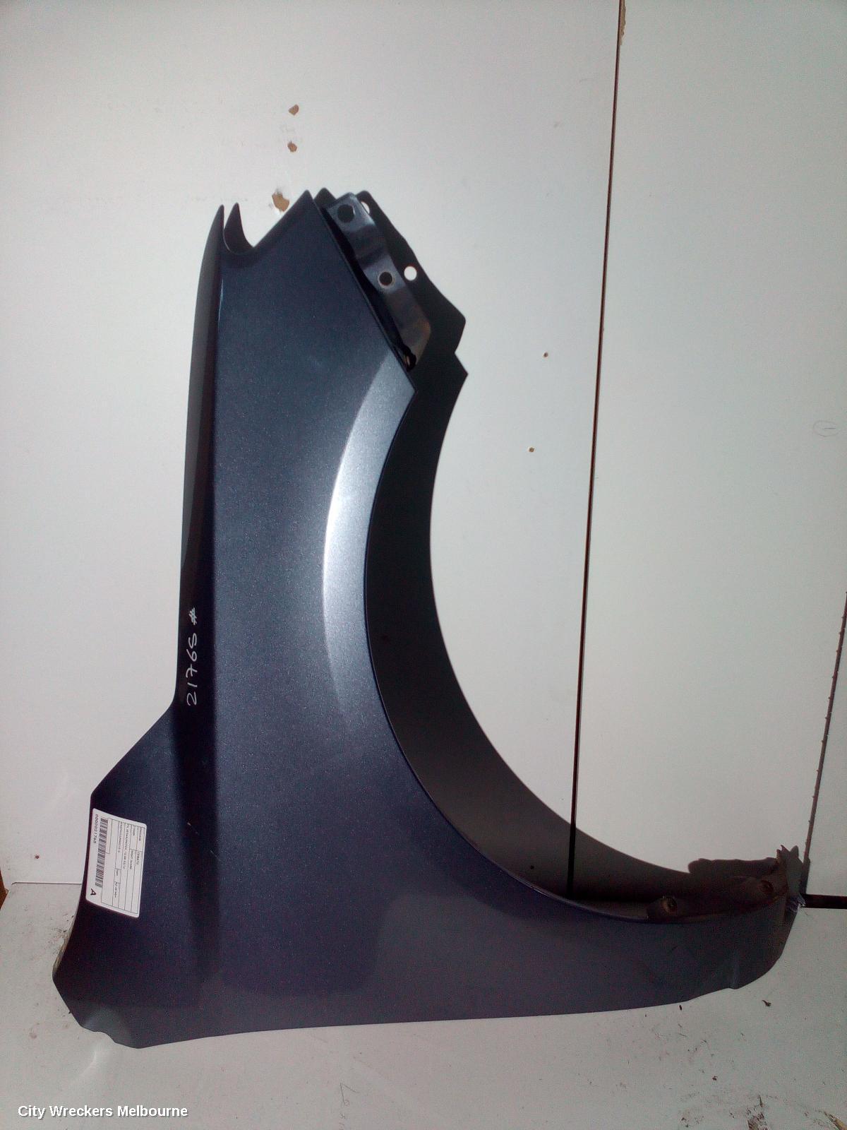 KIA CERATO RIGHT GUARD, TD, SEDAN/HATCH, 10/2008 - 03/2013 - Image 3