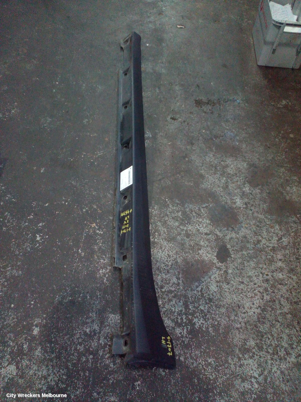 SUBARU XV SIDE STEP/SKIRT, G5X, 03/2017 - 06/2023 - Image 2