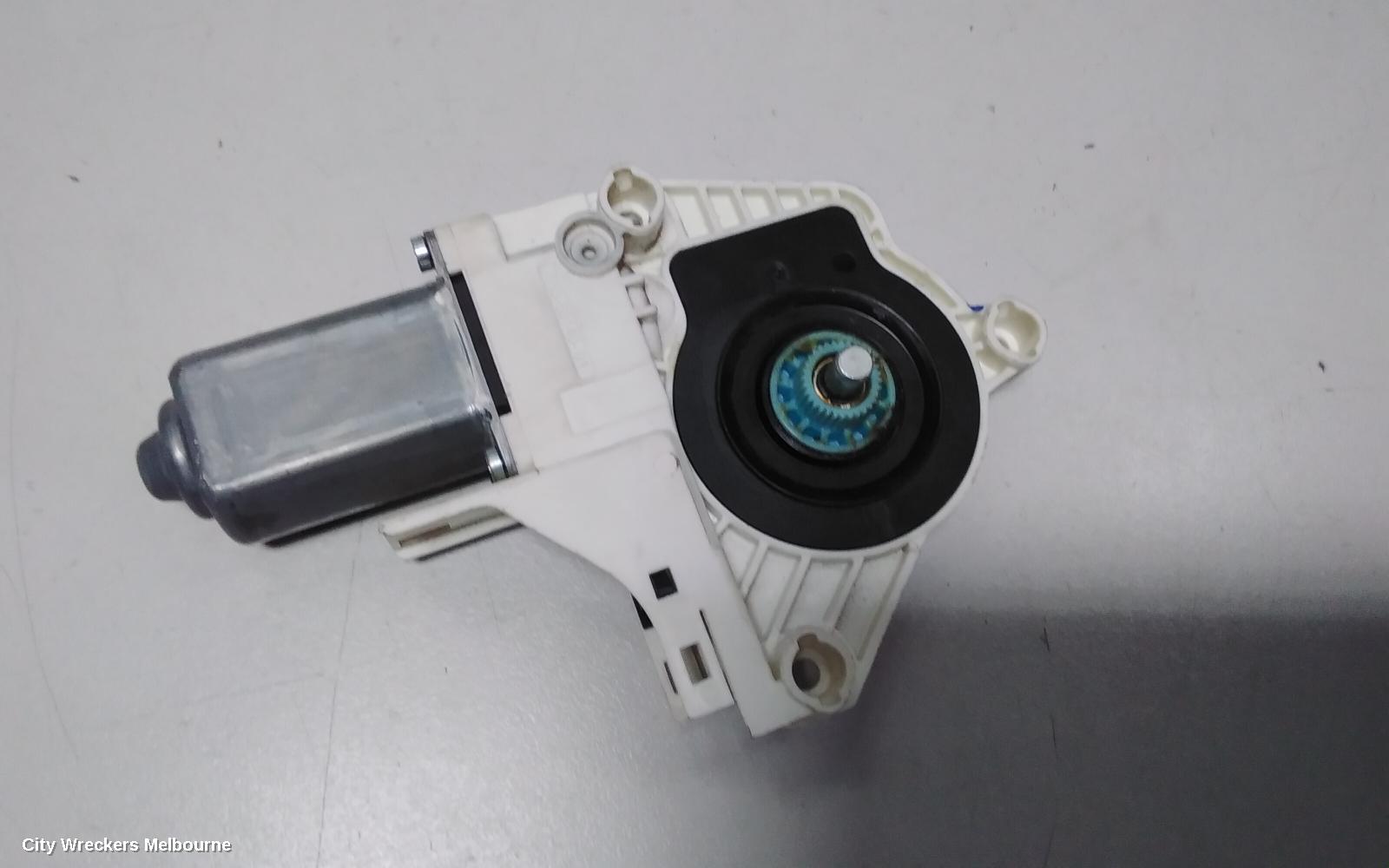 AUDI Q5 RIGHT FRONT WINDOW REG/MOTOR, 8R, 03/2009 - 01/2017 - Image 3