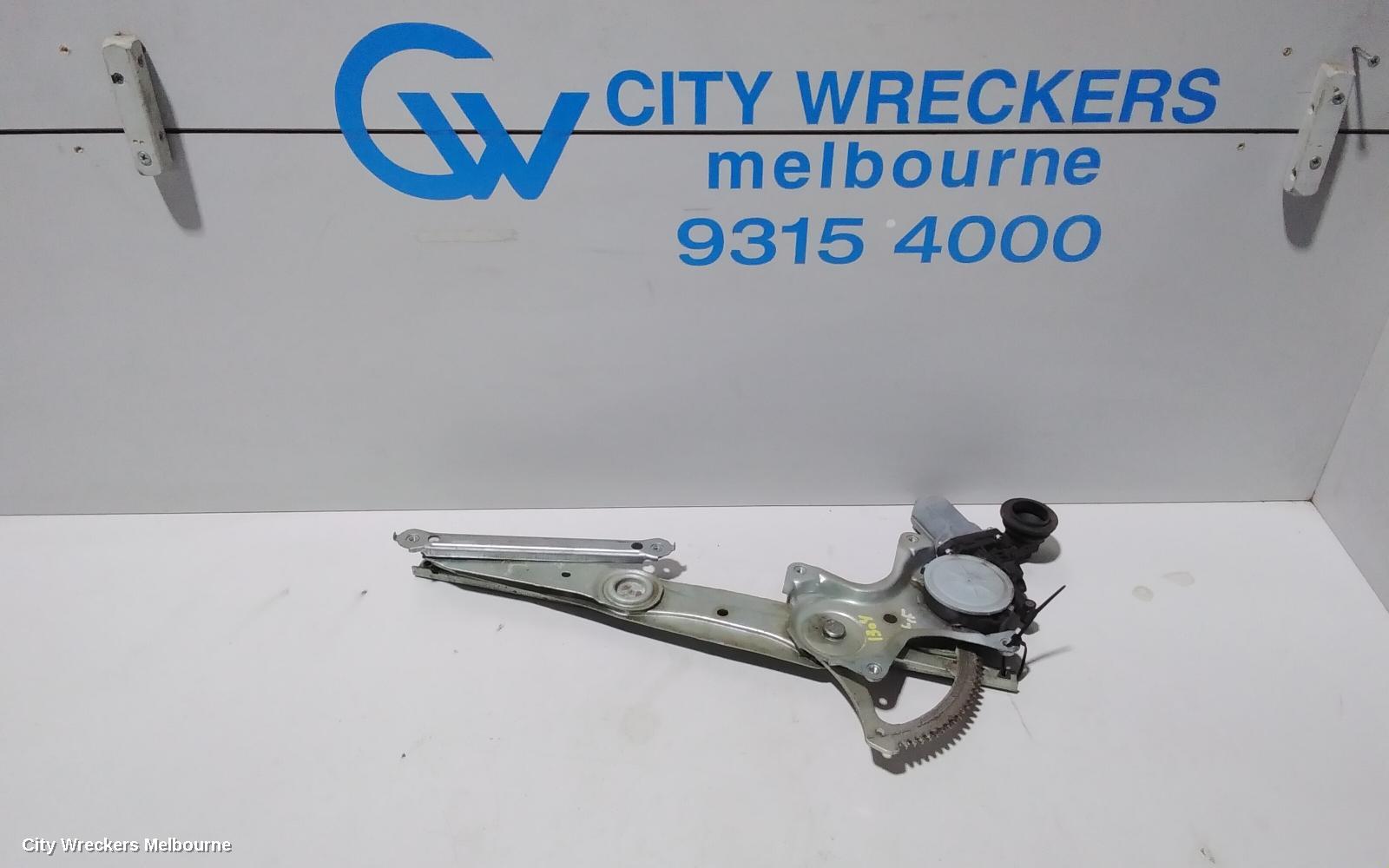 TOYOTA KLUGER LEFT FRONT WINDOW REG/MOTOR, GSU40-GSU45, 08/2007 - 02/2014 - Image 1
