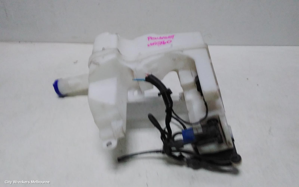 PEUGEOT 508 WASHER BOTTLE, 07/2011 - 12/2017 - Image 2