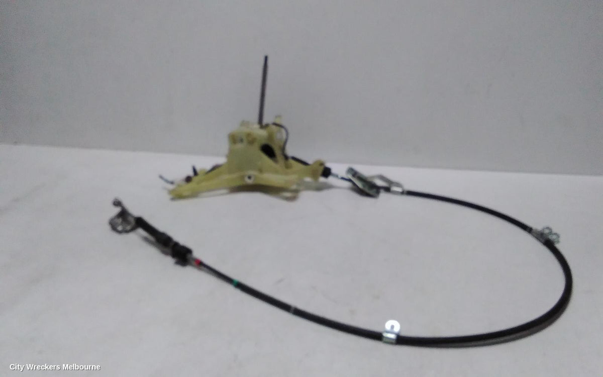 MITSUBISHI PAJERO GEAR STICK/SHIFTER, AUTO T/M, 2.4, DIESEL, PAJERO SPORT, QE, 10/2015 ONWARDS - Image 1