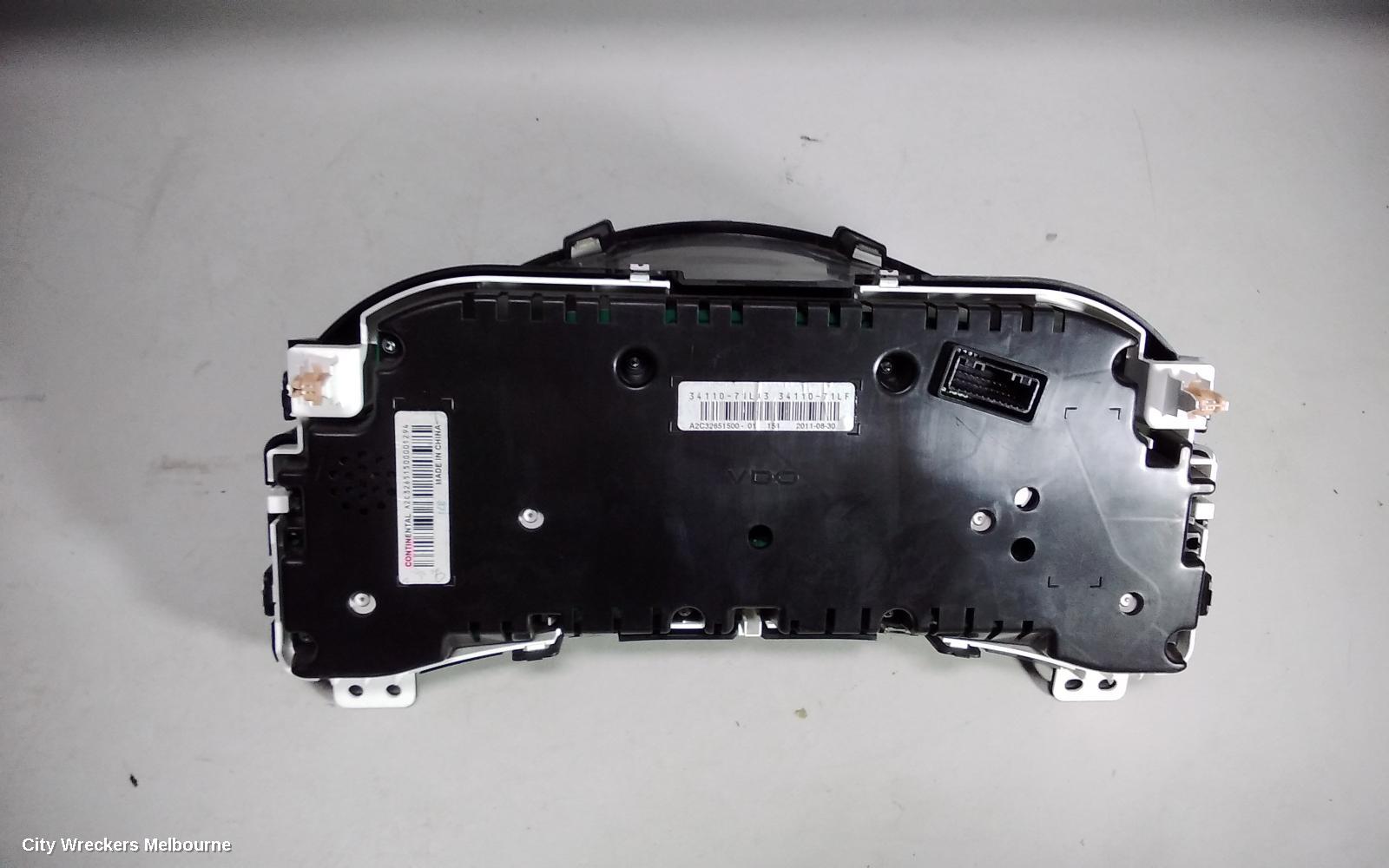 SUZUKI SWIFT SPEEDOMETER - Image 2