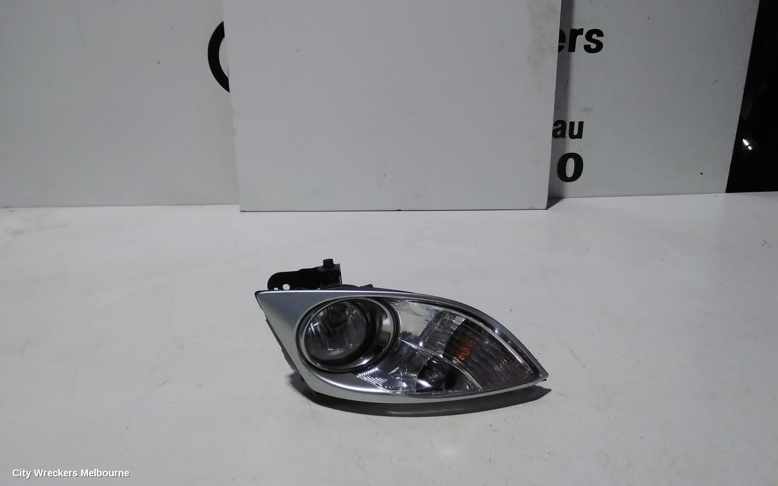 MAZDA CX7 RIGHT INDICATOR/FOG/SIDE, BUMPER FOGLAMP, ER, 06/2009 - 02/2012 - Image 3