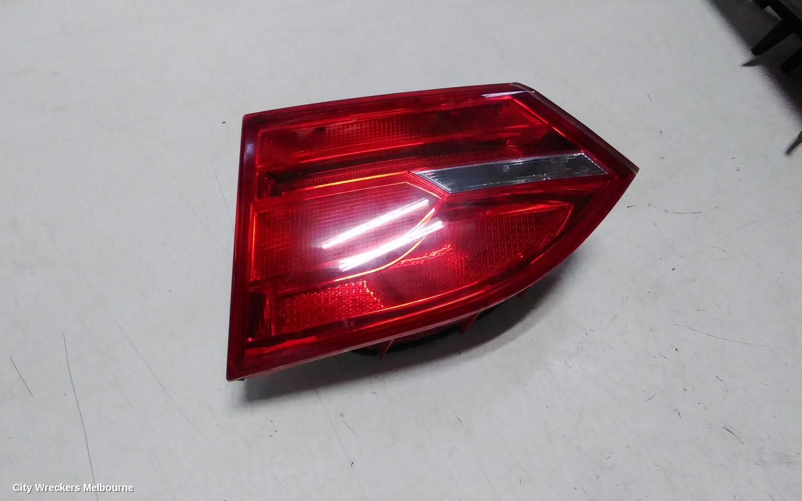 VOLKSWAGEN JETTA REAR GARNISH, BOOTLID LAMP (RH SIDE), 1B, 02/2011 - 10/2014 - Image 2