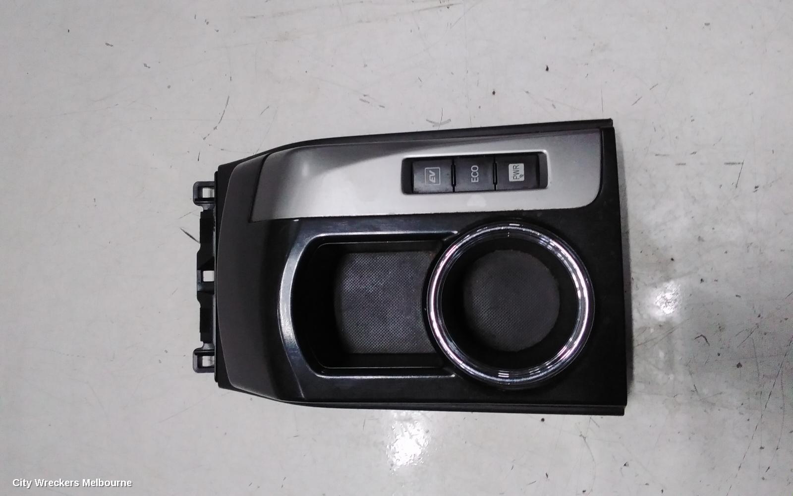 TOYOTA PRIUS CONSOLE, ZVW40R, PRIUS V, 05/2012 - 11/2022 - Image 3