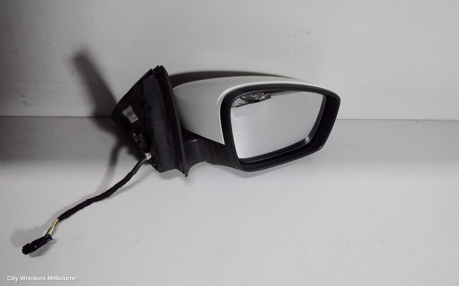 SKODA FABIA RIGHT DOOR MIRROR, NJ, POWER ADJUST, HEATED, NON BLIND SPOT, 01/2015 - 08/2021 - Image 2