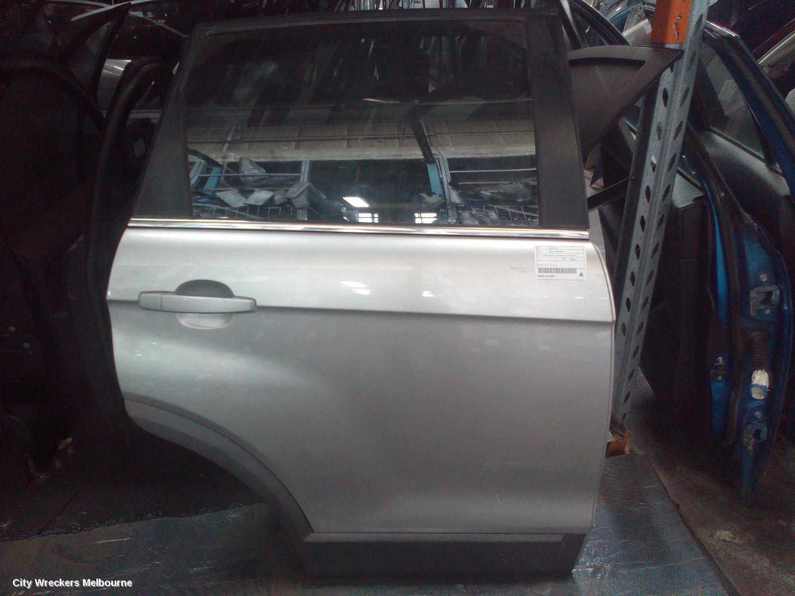 HOLDEN CAPTIVA RIGHT REAR DOOR, CG, CX/LX/SX/CAPTIVA 7 (4TH VIN = C), 09/2006 - 09/2015 - Image 1