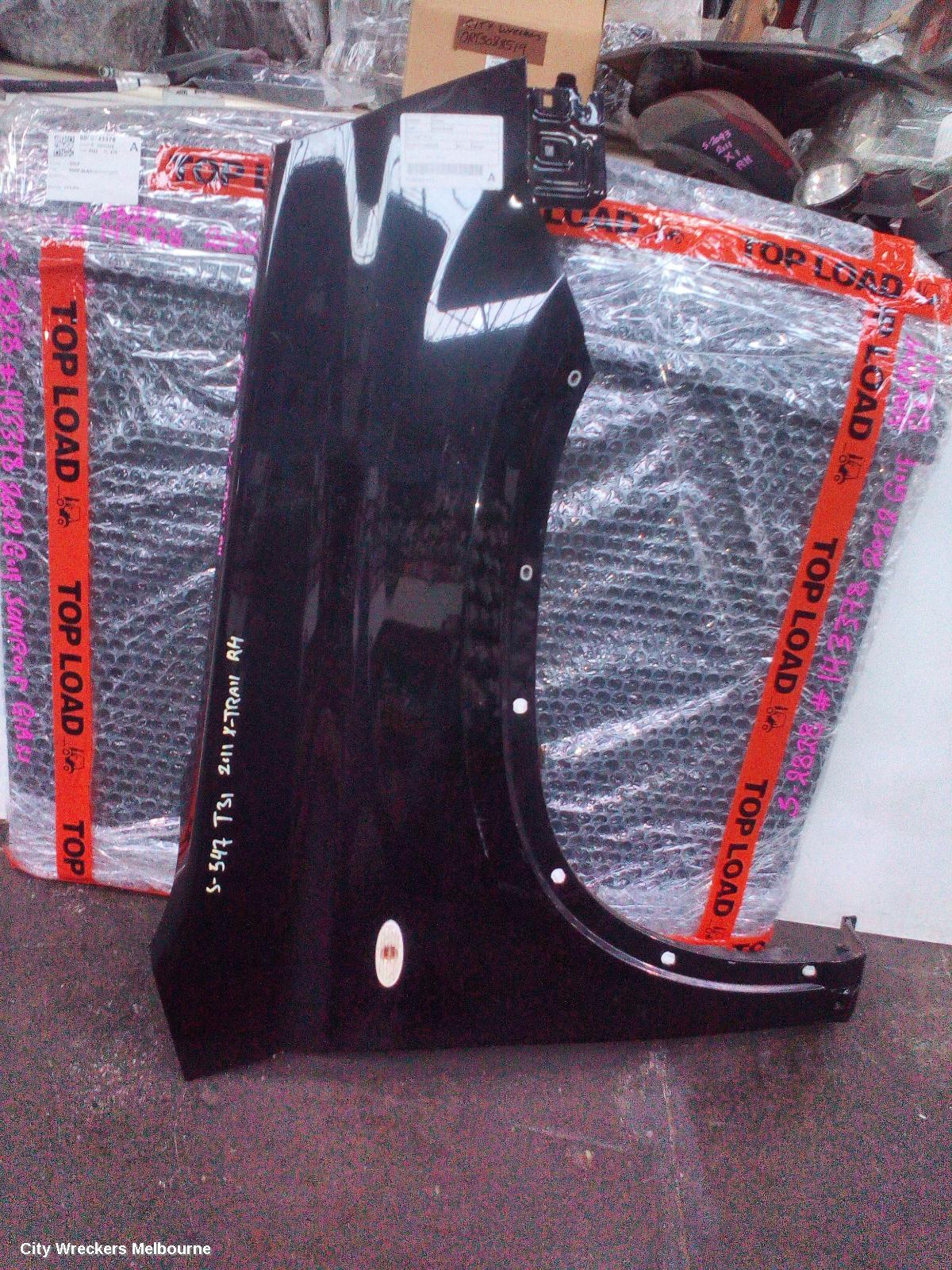 NISSAN XTRAIL RIGHT GUARD, T31, 10/2007 - 12/2013 - Image 2