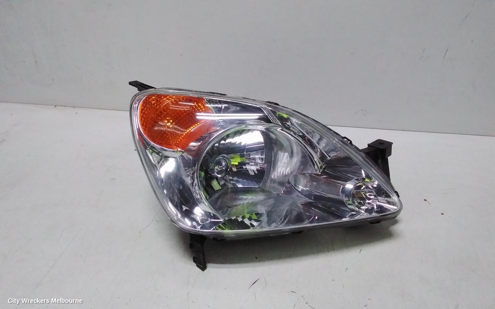 HONDA CRV RIGHT HEADLAMP, RD7, 2.4, NON HID, W/ MAN ADJ, AMBER INDICATOR, 12/2001 - 02/2007 - Image 2