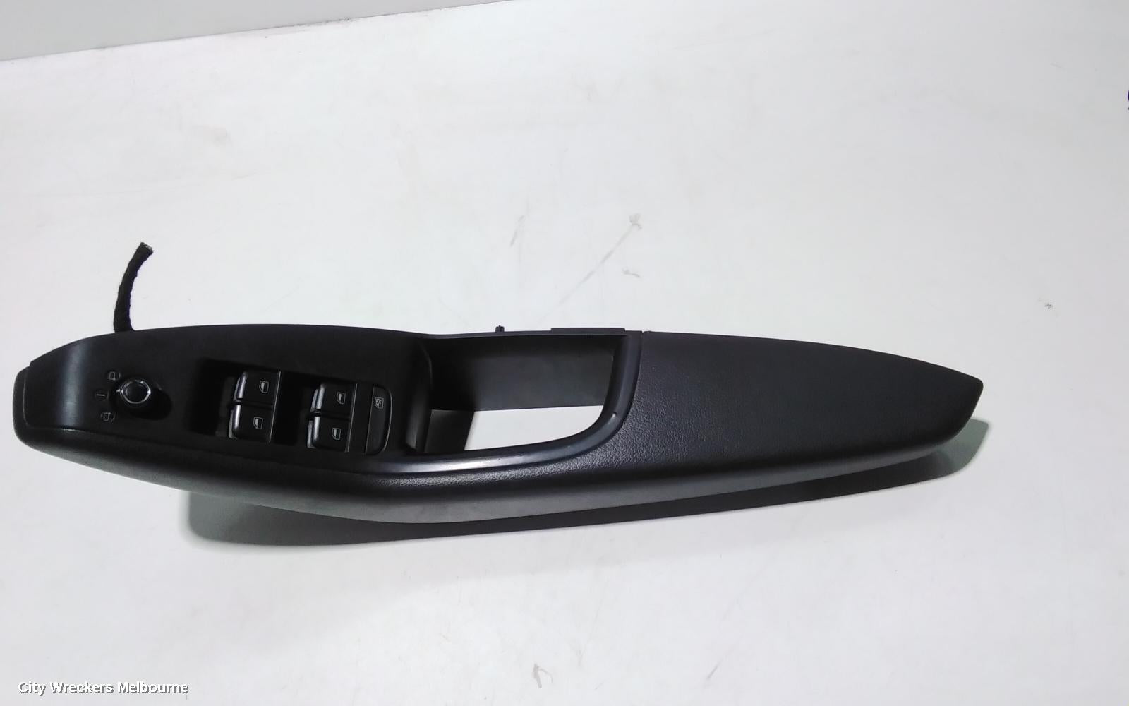 AUDI Q5 PWR DR WIND SWITCH, RH FRONT (MASTER SWITCH), 8R, 03/2009 - 06/2012 - Image 1